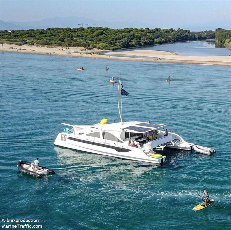 one cat (Sailing vessel) - IMO , MMSI 227949080, Call Sign FAG5346 under the flag of France