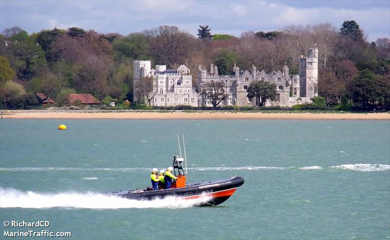 hamble lifeboat 2 (SAR) - IMO , MMSI 235033911, Call Sign MLTS2 under the flag of United Kingdom (UK)