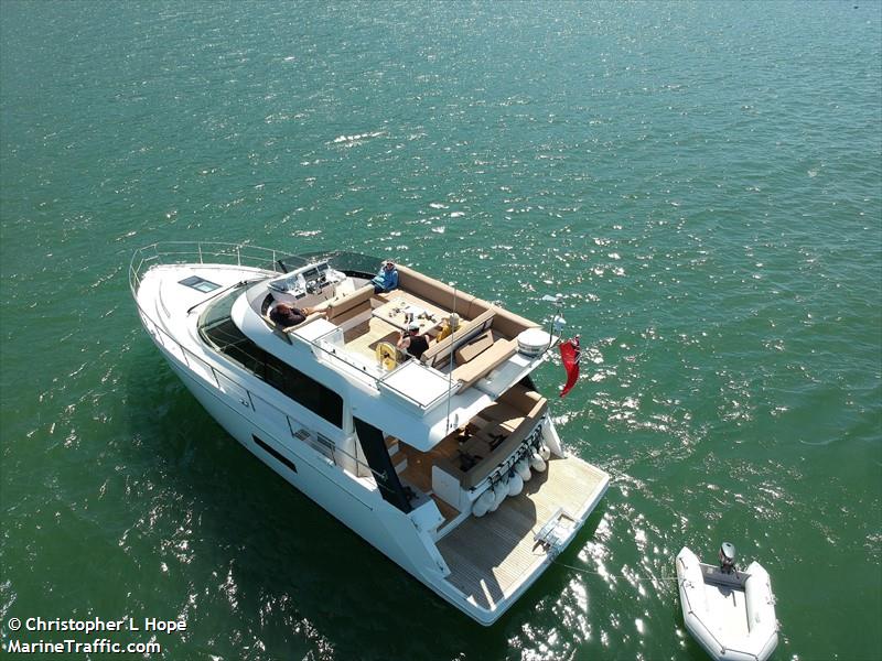 sea breeze of london (Pleasure craft) - IMO , MMSI 235096389, Call Sign 2GDF3 under the flag of United Kingdom (UK)