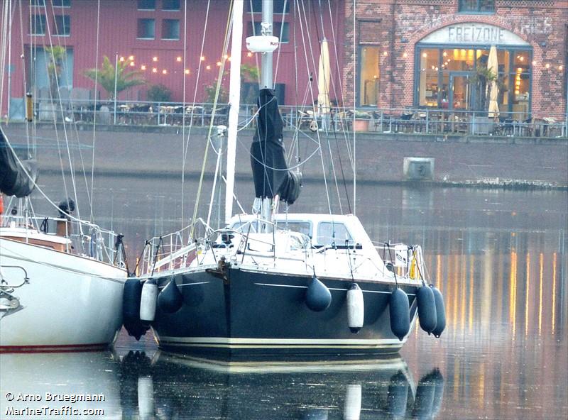 magic (Sailing vessel) - IMO , MMSI 244050126, Call Sign PI5159 under the flag of Netherlands