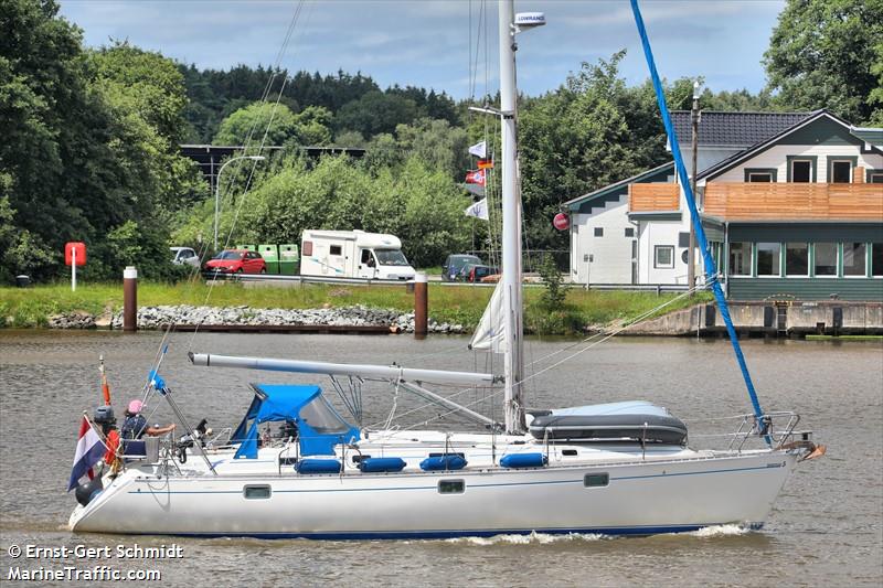 midlife too (Sailing vessel) - IMO , MMSI 244050804, Call Sign PD5044 under the flag of Netherlands