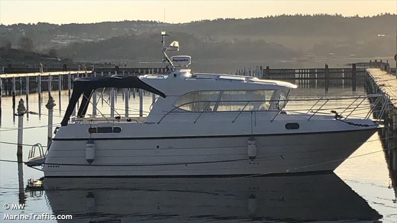 estella (Pleasure craft) - IMO , MMSI 265752410, Call Sign SC3774 under the flag of Sweden