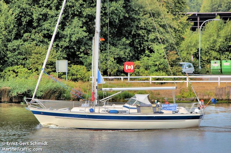 amazone (Sailing vessel) - IMO , MMSI 205630010, Call Sign OR6300 under the flag of Belgium