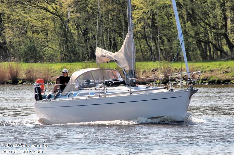 peppermint (Sailing vessel) - IMO , MMSI 211163130, Call Sign DH4521 under the flag of Germany