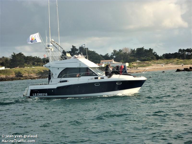 zeti (Pleasure craft) - IMO , MMSI 227016460 under the flag of France