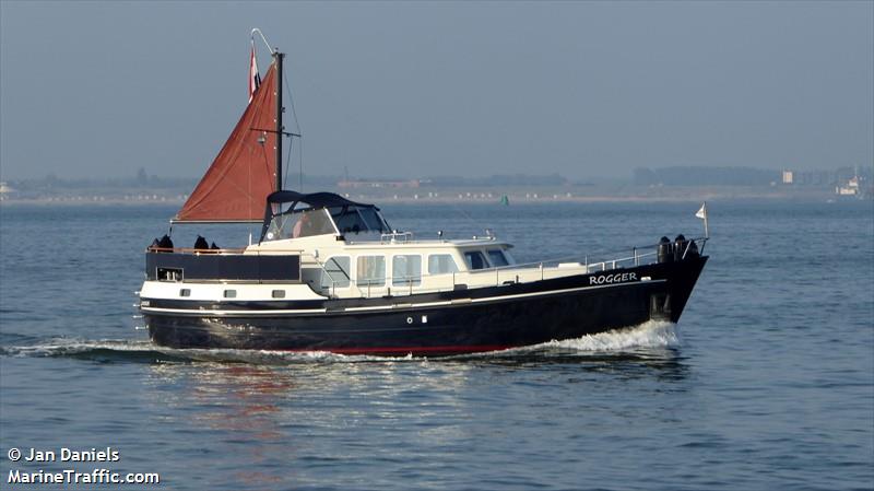 rogger (Pleasure craft) - IMO , MMSI 244180187, Call Sign PD4970 under the flag of Netherlands