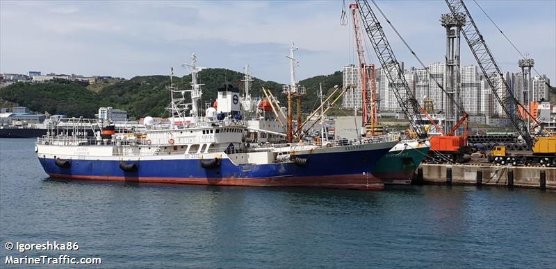 lazurit (Fishing Vessel) - IMO 9215945, MMSI 273398450, Call Sign UBJX under the flag of Russia