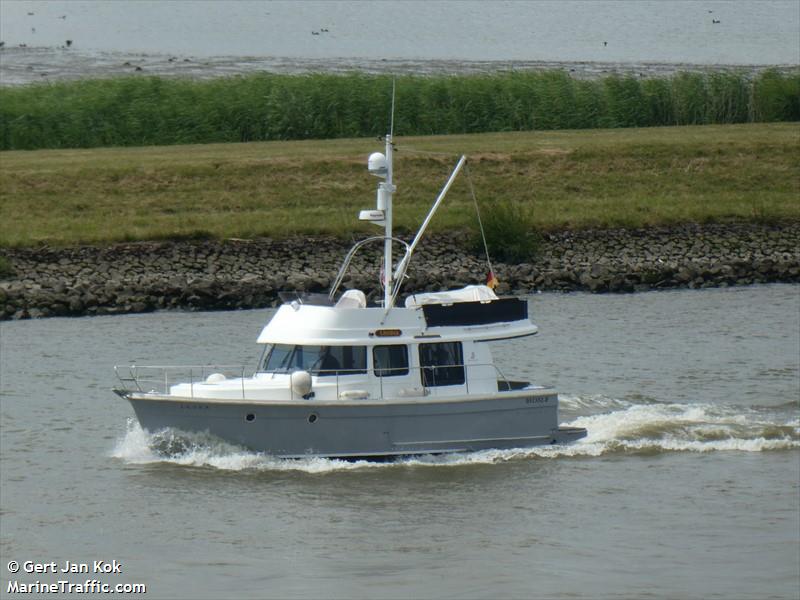 leona (Pleasure craft) - IMO , MMSI 211706750, Call Sign DH6845 under the flag of Germany