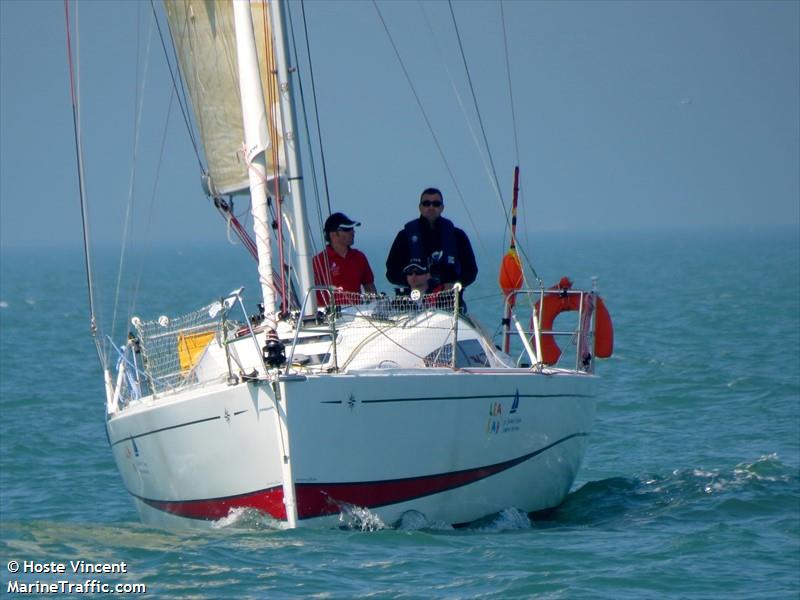sam (Sailing vessel) - IMO , MMSI 227231390 under the flag of France