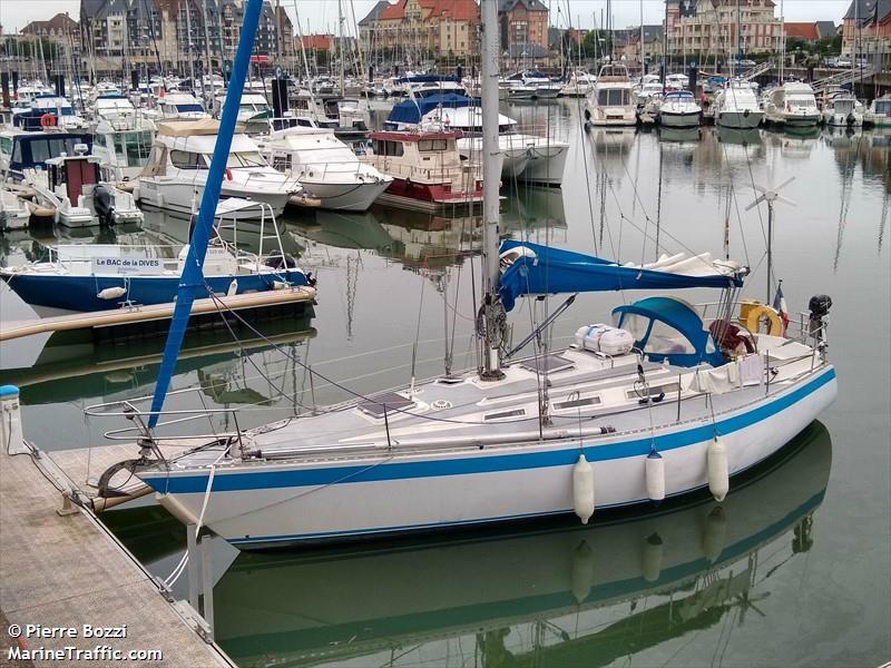 selene (Sailing vessel) - IMO , MMSI 227358430, Call Sign FJ3688 under the flag of France