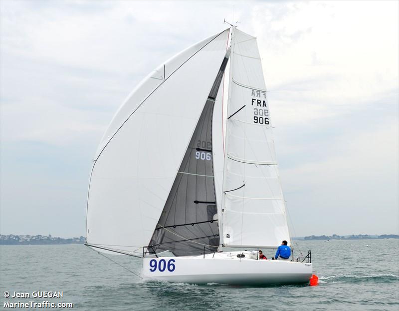 drago solosailor (Unknown) - IMO , MMSI 227403160, Call Sign FAD5356 under the flag of France