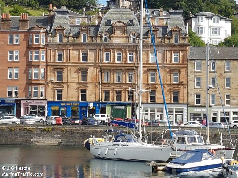 cair vie (Pleasure craft) - IMO , MMSI 232021124, Call Sign MHUI8 under the flag of United Kingdom (UK)