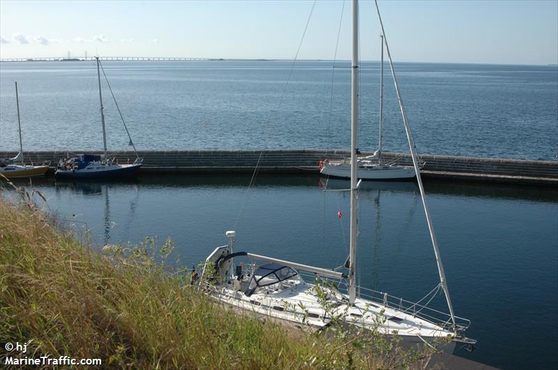 chamsin (Pleasure craft) - IMO , MMSI 265568990, Call Sign SC6967 under the flag of Sweden