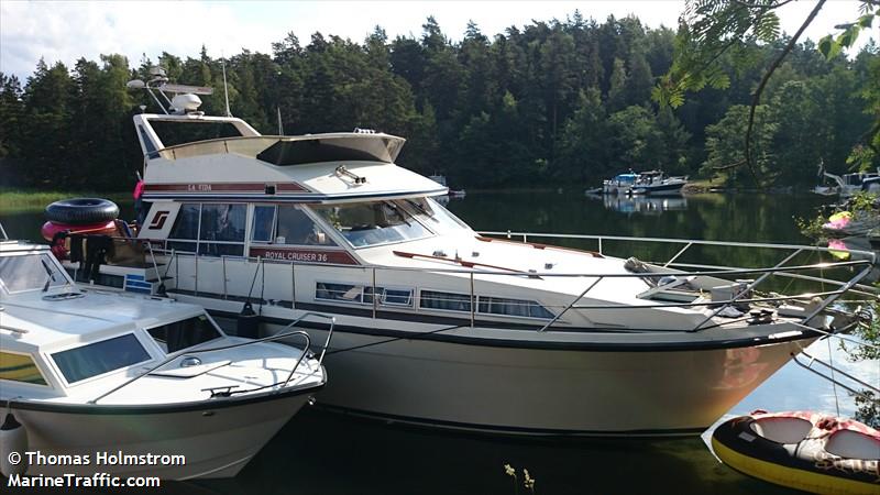 la vida (Pleasure craft) - IMO , MMSI 265681080, Call Sign SE2626 under the flag of Sweden