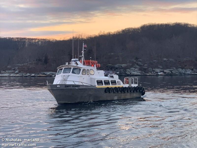 swift runner (Passenger ship) - IMO , MMSI 367466930, Call Sign WDF5760 under the flag of United States (USA)