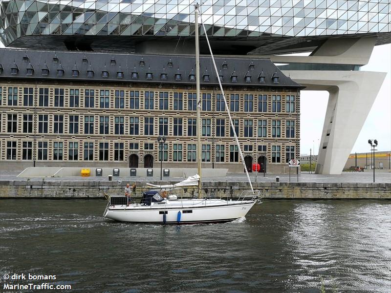 pia (Pleasure craft) - IMO , MMSI 205037300, Call Sign OS9650 under the flag of Belgium