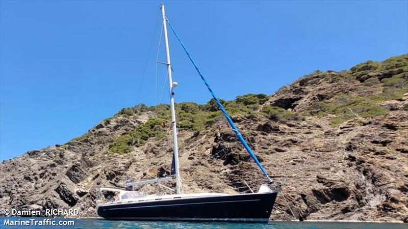 butterfly (Sailing vessel) - IMO , MMSI 227208390, Call Sign FAB4945 under the flag of France
