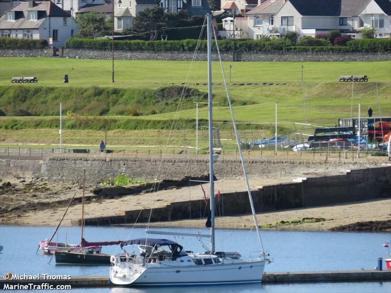 spiral moon (Pleasure craft) - IMO , MMSI 250002231 under the flag of Ireland