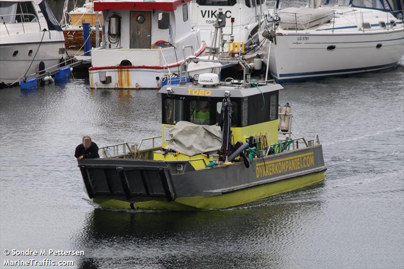 tobo (Dredging or UW ops) - IMO , MMSI 257632900, Call Sign LK6993 under the flag of Norway