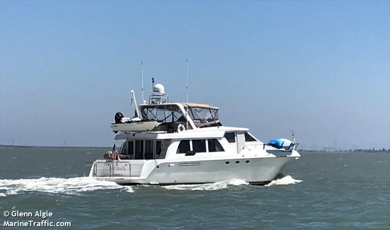 light waves (Pleasure craft) - IMO , MMSI 338227196 under the flag of USA