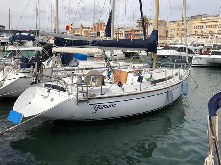 yamuna (Sailing vessel) - IMO , MMSI 205895130 under the flag of Belgium