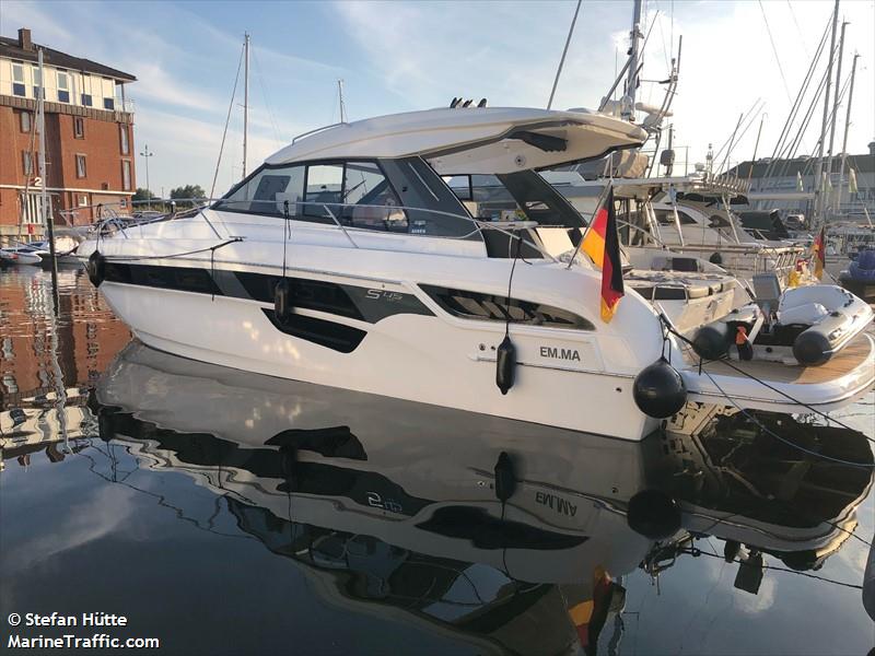 em.ma (Pleasure craft) - IMO , MMSI 211358100, Call Sign DH5944 under the flag of Germany