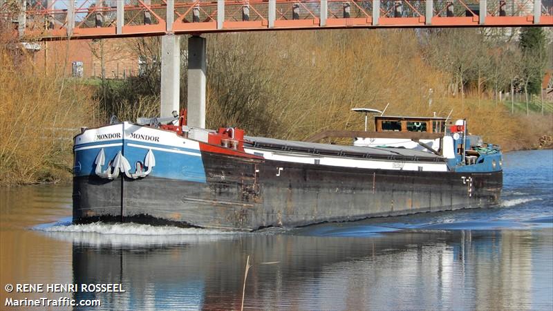 mondor (Cargo ship) - IMO , MMSI 226000730, Call Sign FM5294 under the flag of France