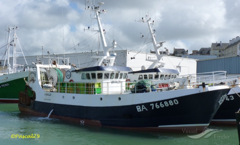 fv vivaldi (Fishing Vessel) - IMO 8229494, MMSI 227981000, Call Sign FQLH under the flag of France