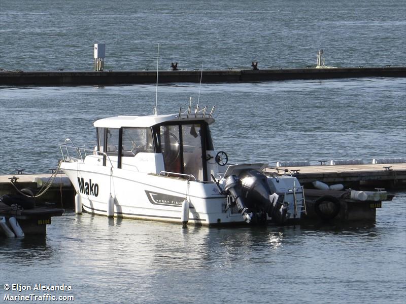 mako (Pleasure craft) - IMO , MMSI 235112482, Call Sign 2ISQ2 under the flag of United Kingdom (UK)