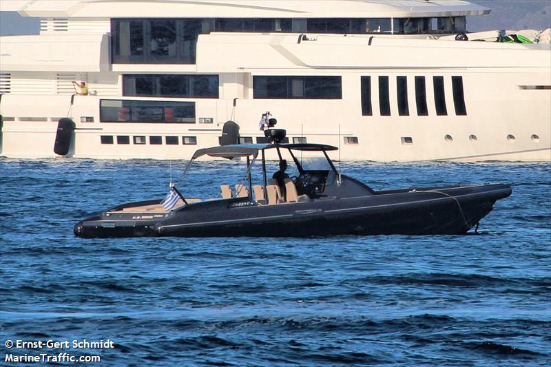 ouranos shadow (Port tender) - IMO , MMSI 239983400 under the flag of Greece