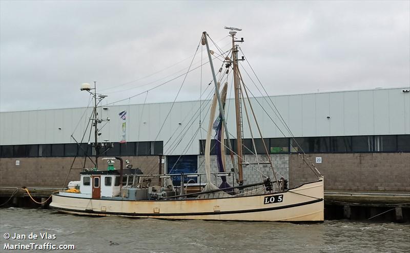 lo 5 eeltsje jan (Fishing vessel) - IMO , MMSI 245201000, Call Sign PF 4044 under the flag of Netherlands