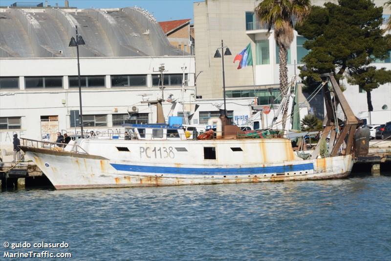 alessandra (Fishing vessel) - IMO , MMSI 247101610, Call Sign IVHR under the flag of Italy