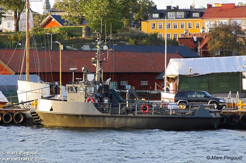hms 755 (Military ops) - IMO , MMSI 265605880, Call Sign SMHI under the flag of Sweden