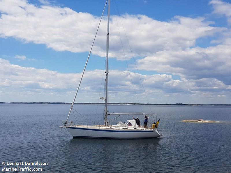 take off (Pleasure craft) - IMO , MMSI 265800230, Call Sign SF4846 under the flag of Sweden