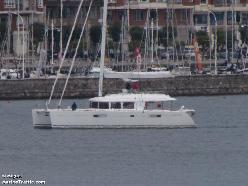 four joy (-) - IMO , MMSI 375134000, Call Sign J8Y4567 under the flag of St Vincent & Grenadines