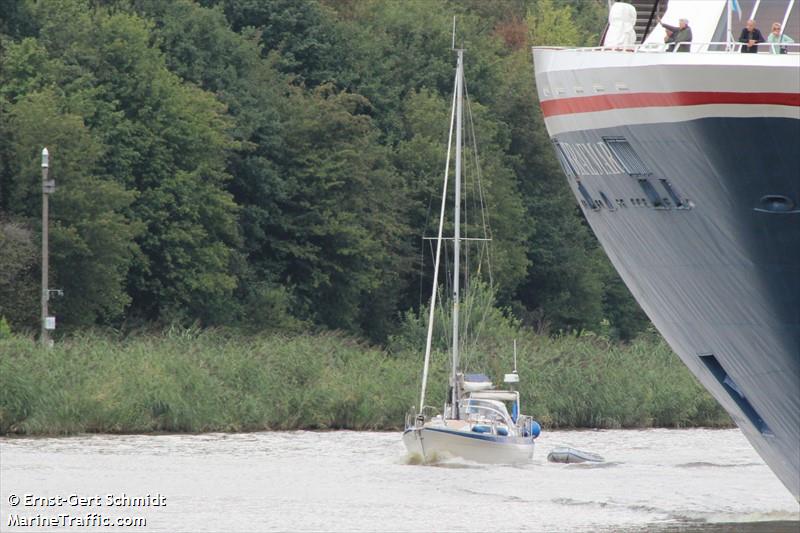 siesta (Sailing vessel) - IMO , MMSI 211335660, Call Sign DG6075 under the flag of Germany