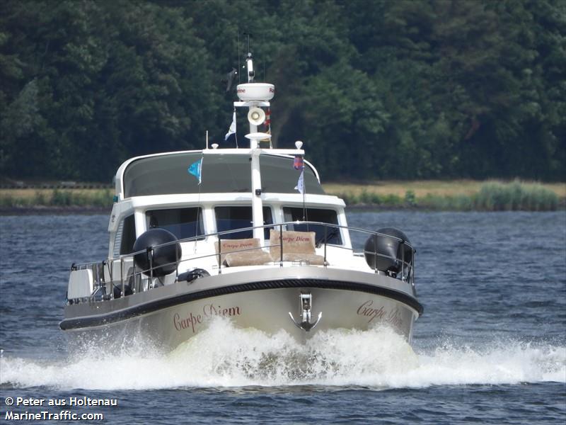 carpe diem (Pleasure craft) - IMO , MMSI 211568520, Call Sign DHKT2 under the flag of Germany