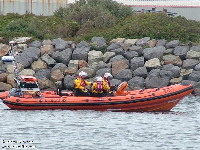 rnli lifeboat b-853 (-) - IMO , MMSI 235088863 under the flag of United Kingdom (UK)