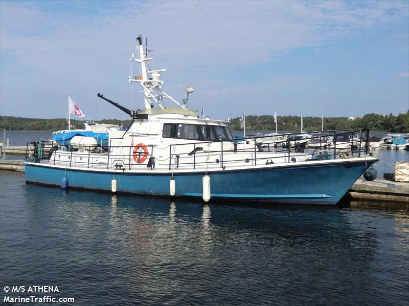 athena sa-resource (Tug) - IMO , MMSI 265561460, Call Sign SFC4939 under the flag of Sweden