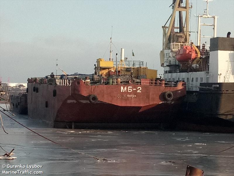 mb-2 (-) - IMO , MMSI 272888882 under the flag of Ukraine