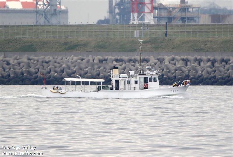 hiyodori (Fishing vessel) - IMO , MMSI 431004132 under the flag of Japan