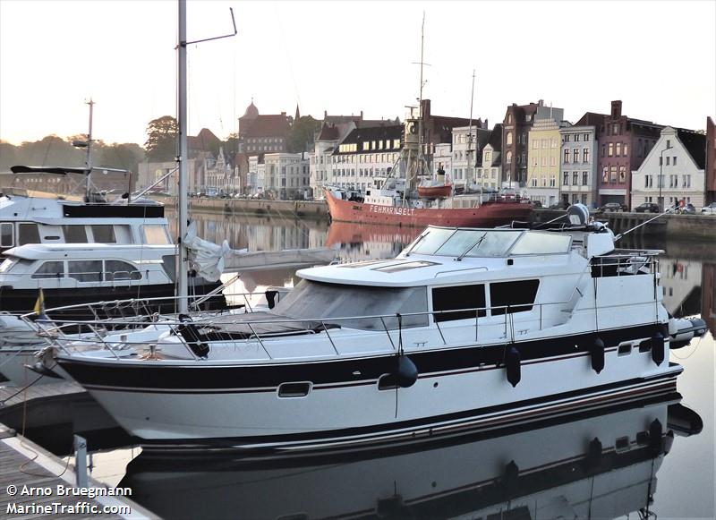 clara (Pleasure craft) - IMO , MMSI 211802930, Call Sign DK2115 under the flag of Germany