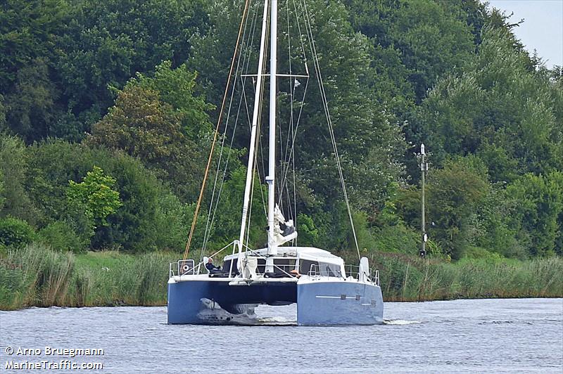 diversion (Sailing vessel) - IMO , MMSI 228077800 under the flag of France
