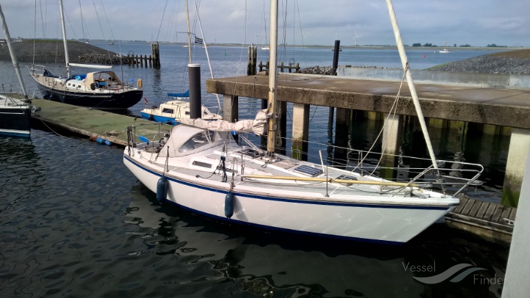 float on (Pleasure craft) - IMO , MMSI 244700107, Call Sign PB7503 under the flag of Netherlands