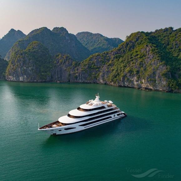 scarlet pearl (Passenger ship) - IMO , MMSI 574110777, Call Sign XVNK3 under the flag of Vietnam