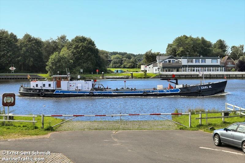 carl w (Bunkering Tanker) - IMO 6412463, MMSI 211178650, Call Sign DA8960 under the flag of Germany