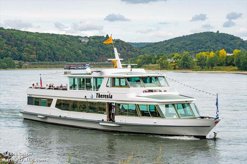 theresia (Passenger ship) - IMO , MMSI 211487620, Call Sign DC2615 under the flag of Germany