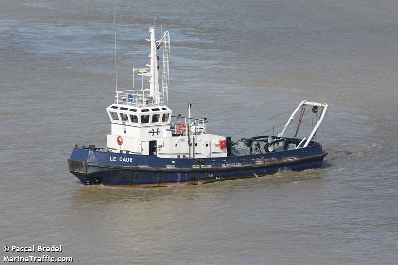 le caux (Tug) - IMO , MMSI 227020400, Call Sign FUOA under the flag of France