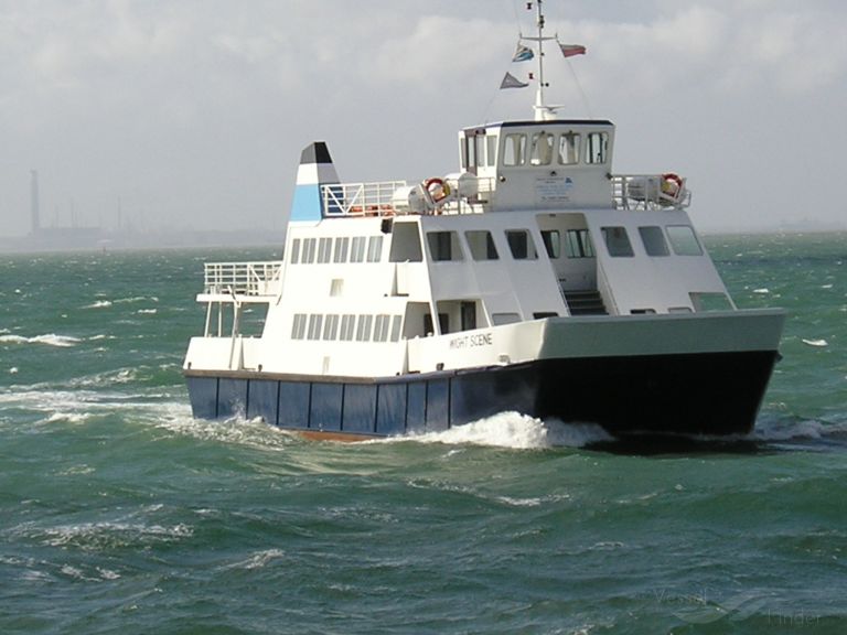 wight scene (Passenger ship) - IMO , MMSI 235031588, Call Sign MPQA7 under the flag of United Kingdom (UK)