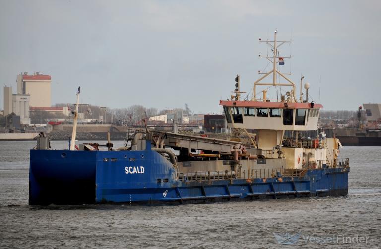 scald (Hopper Dredger) - IMO 9352846, MMSI 244070111, Call Sign PCYB under the flag of Netherlands